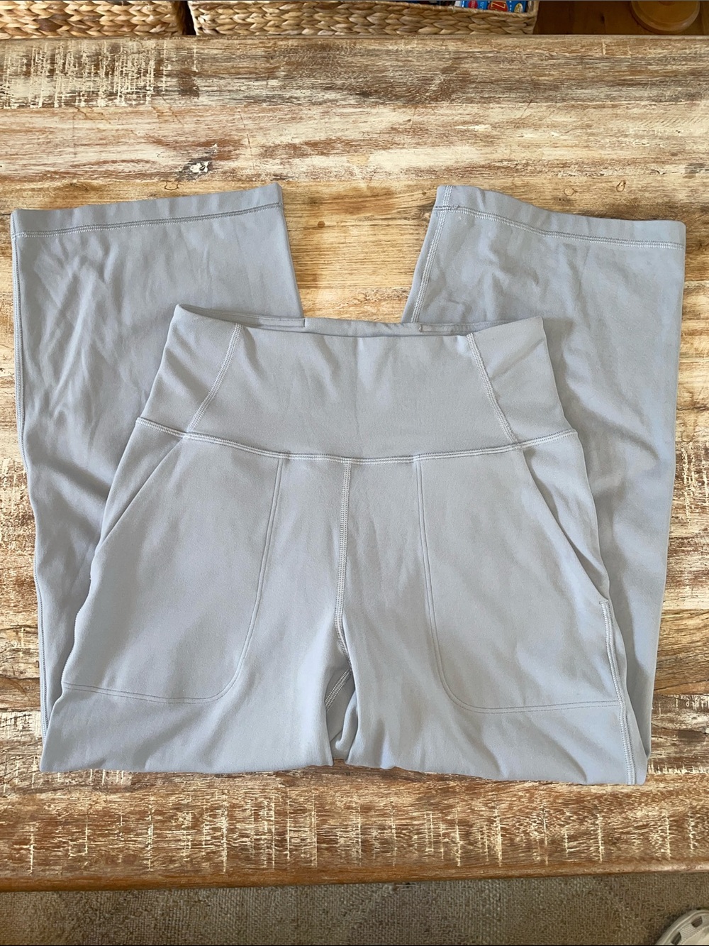 Lululemon Align Wide Leg Super-High-Rise Crop *23"